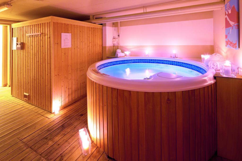 Saanewald Lodge Saanenmöser Zewnętrze zdjęcie